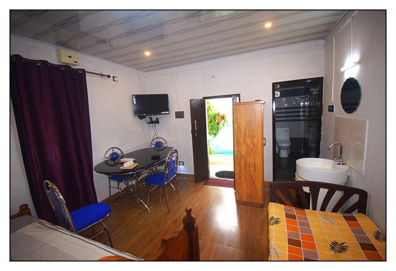 Munroe Inn Homestay コッラム エクステリア 写真